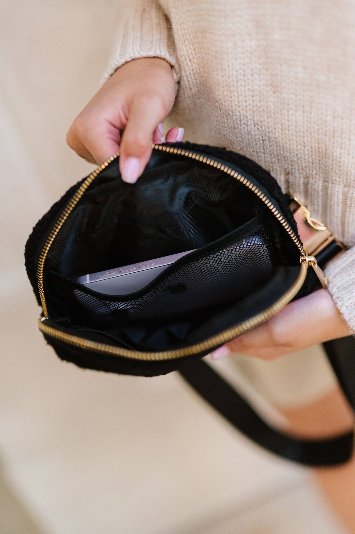 SHERPA CROSSBODY BAG