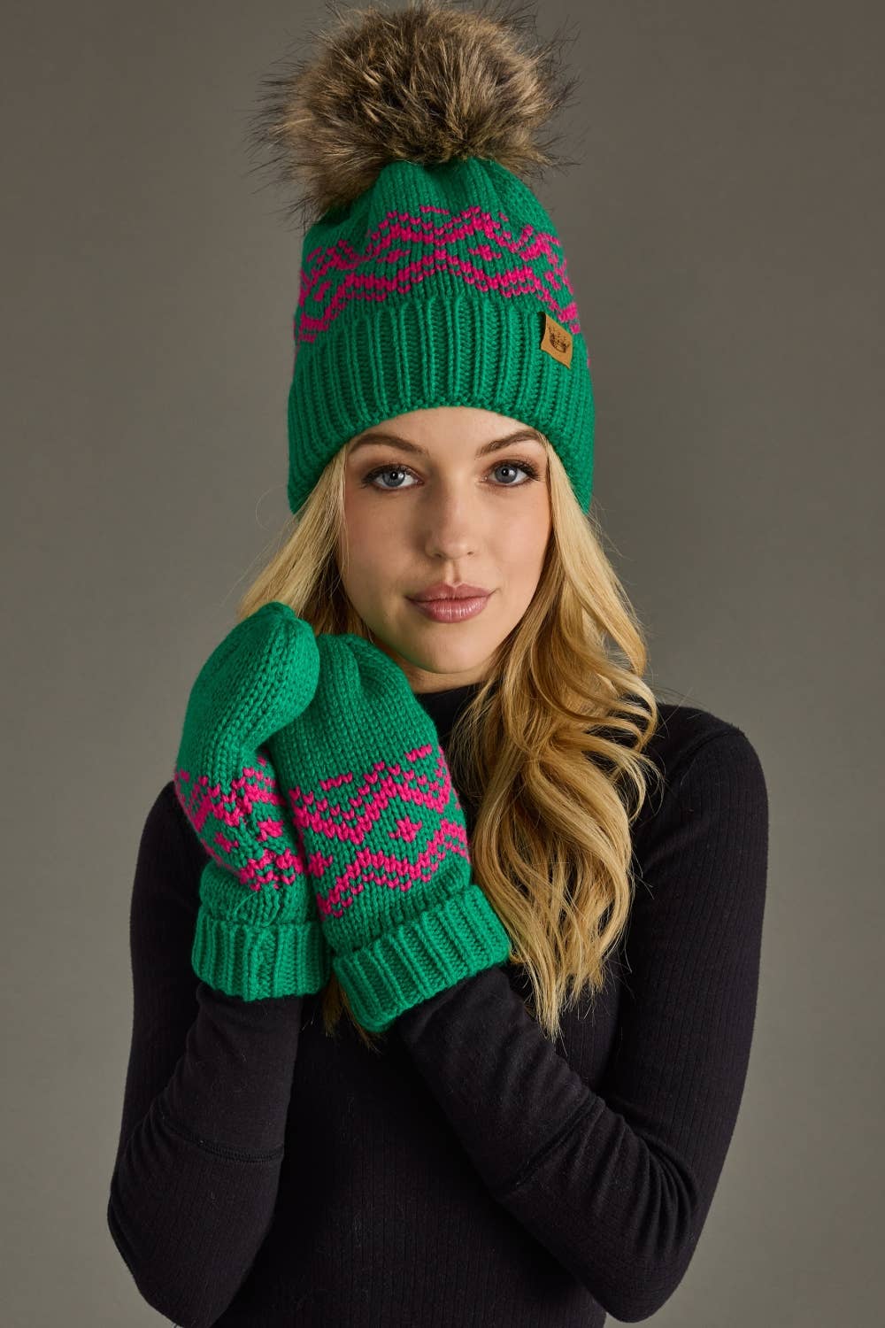 Green & Speckled Patterned Mittens